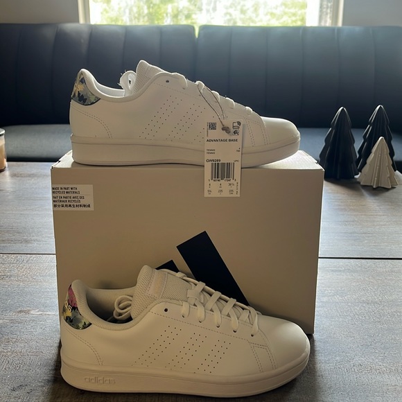 NWT ADIDAS ADVANTAGE BASE COURT LIFESTYLE WOMEN'S SHOES GW9289 - Picture 2 of 11